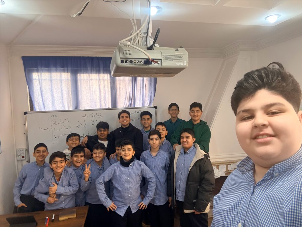 بهترین دبیرستان غیرانتفاعی پسرانه دوره نهم مشهد + تلفن و آدرس